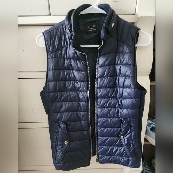 Love Tree Jackets & Blazers - Love Tree Women's Navy Quilted Puffer Vest